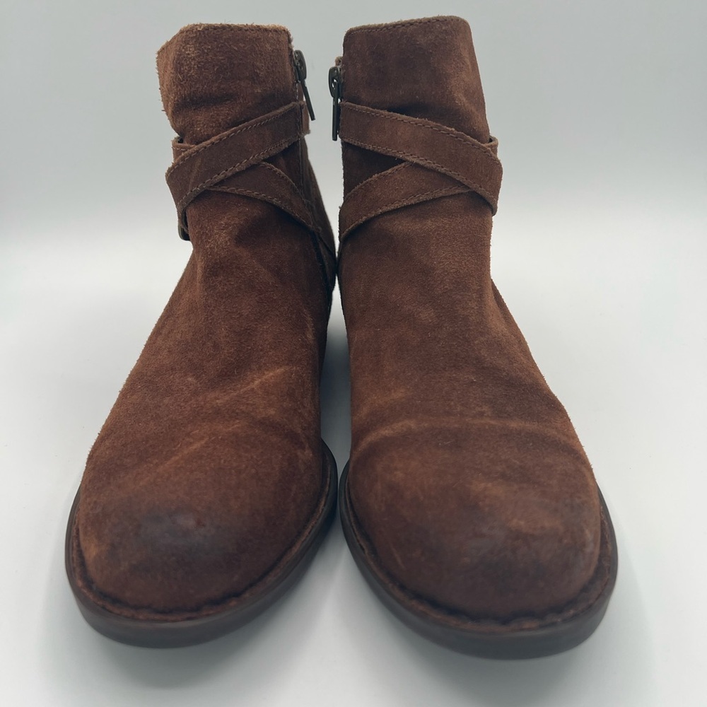 Born Jorgette Ankle Boots in Distressed Suede Brown size 8.5 - Picture 2 of 10